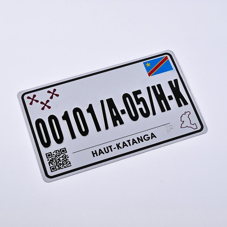 Умираща метъл алуминиев автомазивник